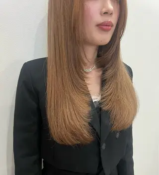 ロング SOYON栄 山下麻央のヘアスタイル