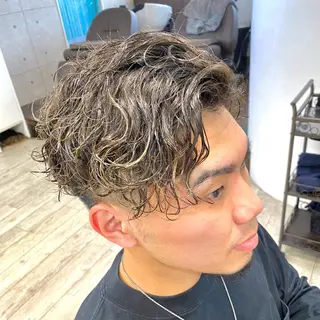 ショート パーマ メンズ 林 美佑のヘアスタイル