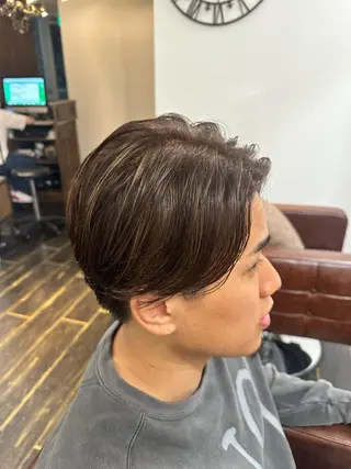 カラー メンズ 齋藤 拓麻のヘアスタイル