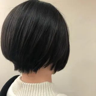 ショート ambellir 山本伽椰のヘアスタイル