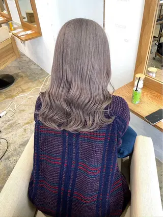 カラー °ʚ なじゅ ɞ° Defi梅田のヘアスタイル