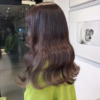 カラー カジュアルを女っぽく 𝗮𝘆𝗮𝗰𝗼のヘアスタイル