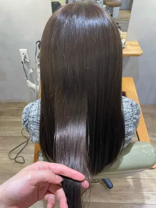 ロング カラー Uil所属・ながこ /透明感カラーのヘアスタイル