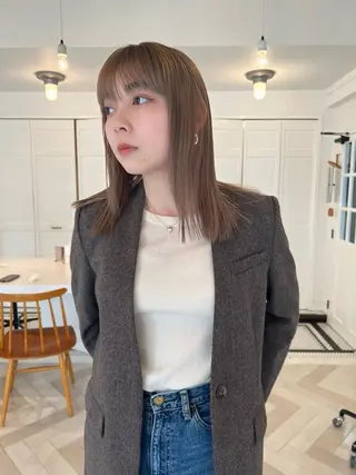 カラー ブリーチカラー🎀 韓国風/寺門美優のヘアスタイル