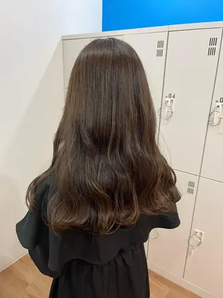 ロング FENICE on the beach所属・タニ ヒナタのヘアスタイル