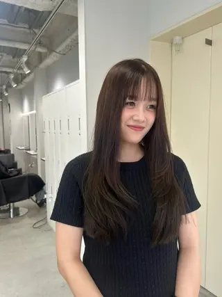 ロング aoi🤎 透明感カラーのヘアスタイル