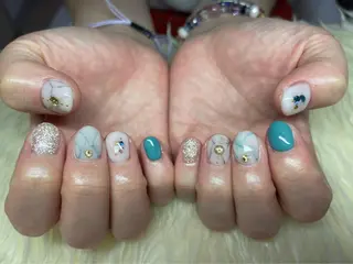 ネイル マツエク・マツパ アイブロウ Nail&eye Belire 新宿のネイルデザイン