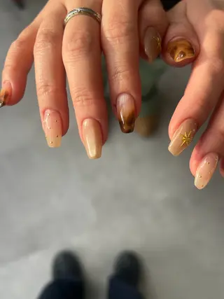 ネイル butterflower所属・藤井 里世のネイルデザイン