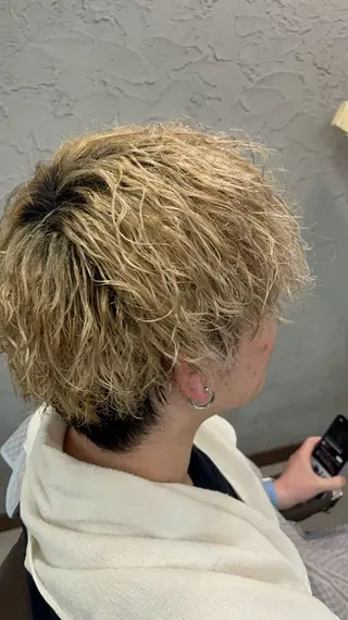 ショート パーマ メンズ 宮城 亜希子のヘアスタイル