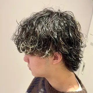 ショート パーマ ヘアアレンジ メンズ 艶カラー の達人のヘアスタイル