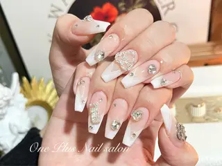 ネイル One Plus Nail Salonのネイルデザイン