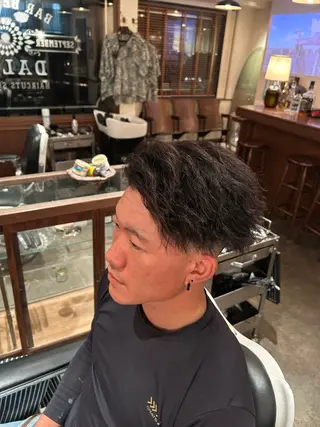 メンズ BARBERSHOP DALIE third所属・滝川 大喜のヘアスタイル