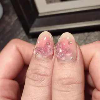 ネイル RUNWAY 　　の眉毛・アイブロウイメージ