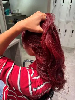 ロング カラー mao/天神ブリーチ ハイトーンカラーのヘアスタイル