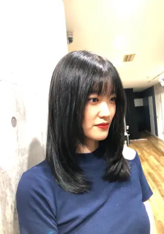 ミディアム カラー _WHITE＋ 南海難波店所属・射場 達也のヘアスタイル