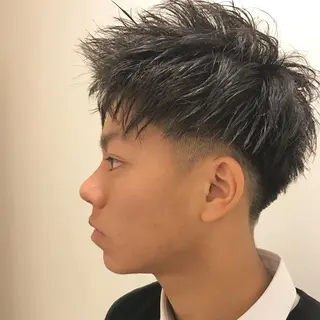ショート パーマ メンズ 平内 賢人のヘアスタイル