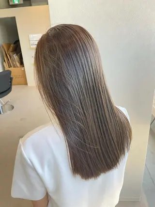 ロング カラー Lia所属・皆木 智晴のヘアスタイル