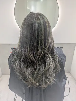 ロング カラー 艶髪韓国ヘア🇰🇷 韓国風メンズカット のヘアスタイル