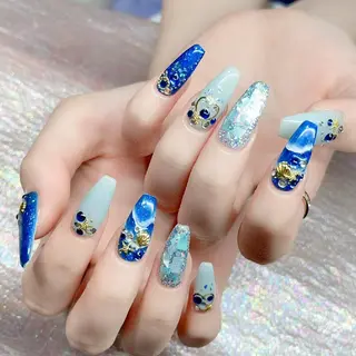 ネイル Queens みなみのネイルデザイン