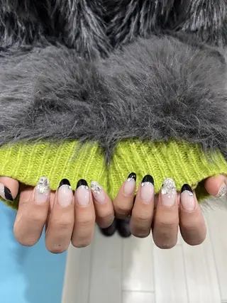 ネイル 13日3980円‼️ マグもデザインも◎のネイルデザイン