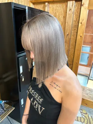 カラー まろみ暖色×ボブ ×chia🕯のヘアスタイル