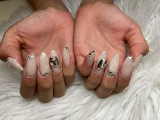 ネイル SOARE🤍 🤍のネイルデザイン