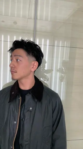 メンズ QUEEN'S GARDEN by k-two shinsaibashi所属・透明感/艶カラー/ レイヤー/ヒロトのヘアスタイル