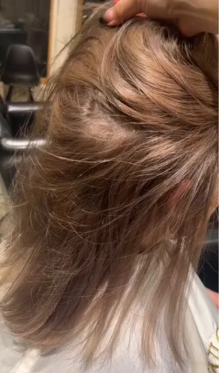 ミディアム FENICE on the beach所属・タニ ヒナタのヘアスタイル