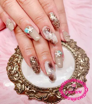 ネイル CROWN プライベートサロンのネイルデザイン