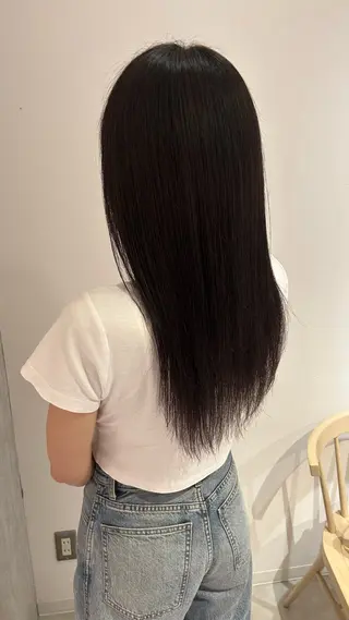 ロング Ann/ベージュ /ミルクティーのヘアスタイル