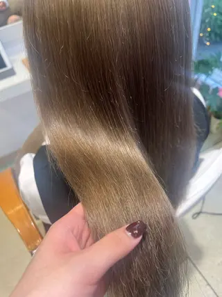 ロング カラー ベージュカラー⌇﻿ くびれヘア.𐙚心音のヘアスタイル