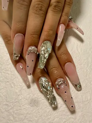 ネイル AZNAIL matsudaのネイルデザイン