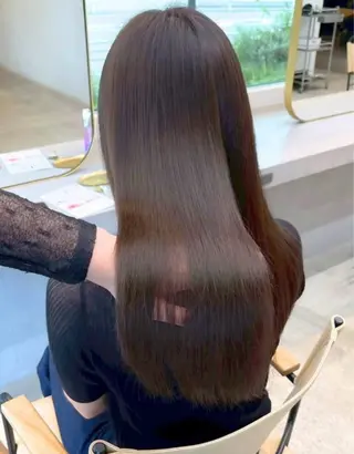 ロング カラー 🎨ハイトーン/ デザインカラー 内藤のヘアスタイル