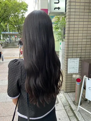 ロング 石崎 真維のヘアスタイル