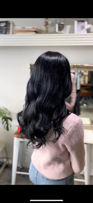ロング カラー ヘアアレンジ 高島 凜のヘアスタイル