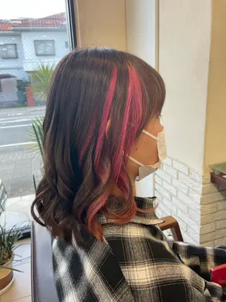 ミディアム カラー ヘアアレンジ HIKARI🐈‍⬛ レイヤー×デザインのヘアスタイル