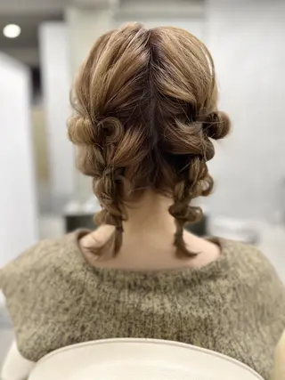 ミディアム THE MAISONのヘアスタイル