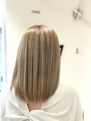 セミロング カラー 松吉 純平のヘアスタイル