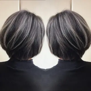 ショート カラー yosuke 梅田/バレイヤージュのヘアスタイル