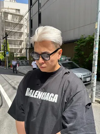 ショート カラー メンズ ブリーチ特化 ハイトーンRYOYAのヘアスタイル