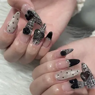 ネイル LAVISH nanamiのネイルデザイン