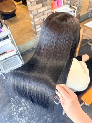 ロング 上村 楓のヘアスタイル