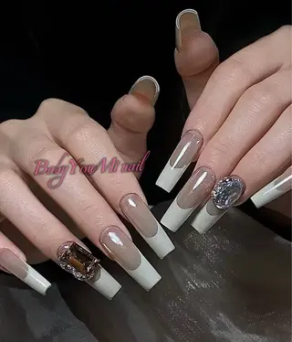 ネイル 相沢 さやかのネイルデザイン