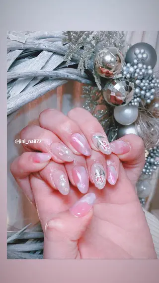 ネイル JINI NAIL所属・ジニ ネイルのネイルデザイン