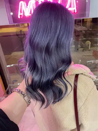 ロング カラー ヘアアレンジ メンズ 韓国ヘア特化💍 tiam💍ブリーチのヘアスタイル