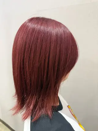 ミディアム 上田 美月のヘアスタイル