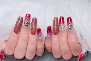 ネイル tres SAKIのネイルデザイン