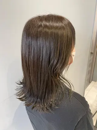 ミディアム 吉原 愛美のヘアスタイル