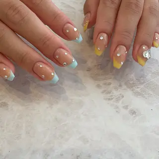 ネイル private salon magique所属・Rina🫧 大阪/福島のネイルデザイン