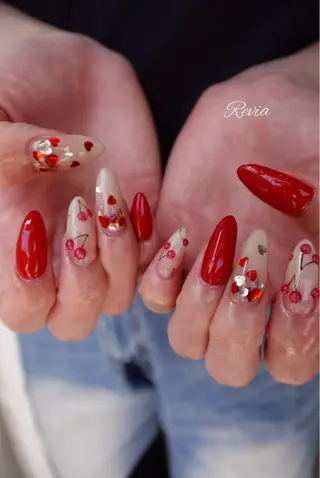 ネイル revia所属・ERI Nailistのネイルデザイン
